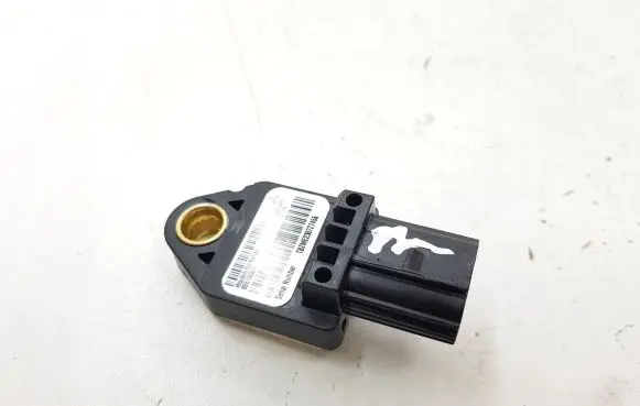 Mitsubishi Outlander Airbag deployment crash/impact sensor 8651A001