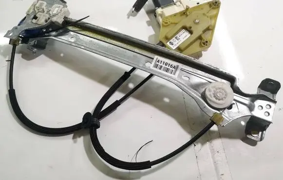 Renault Fluence Sliding door window regulator with motor 