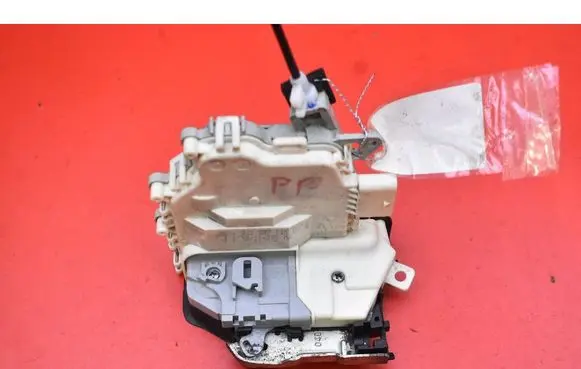 Audi A4 S4 B8 8K Front door lock 8J1837016C