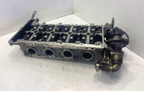 BMW 1 E81 E87 Engine head 7797678