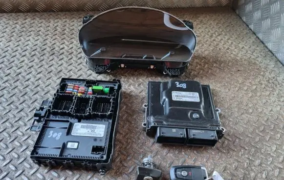 Ford Escape IV Engine ECU kit and lock set LX6A12A650YA 0261S22491 LX6T15604HCD
