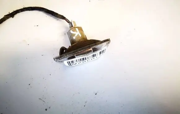 Opel Astra H Front fender indicator light 13252456