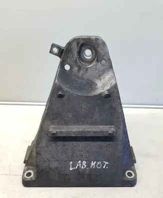 BMW 5 E60 E61 Engine mounting bracket 24168110 nr6665