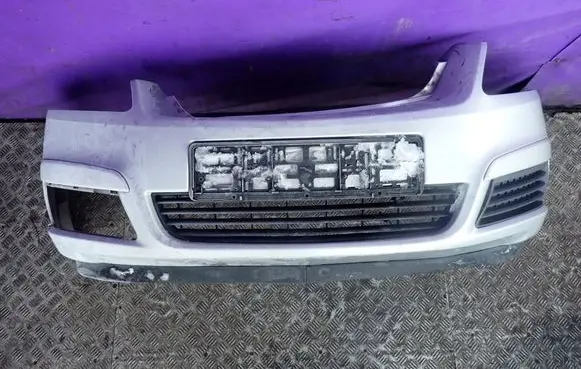 Opel Zafira B Front bumper 