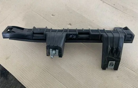 Ford Mustang V Radio/GPS head unit trim 