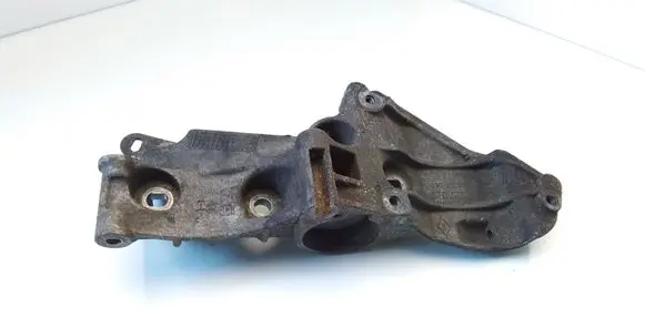 Renault Scenic II - Grand scenic II Generator/alternator bracket 8200327134