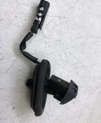 Windshield washer spray nozzle