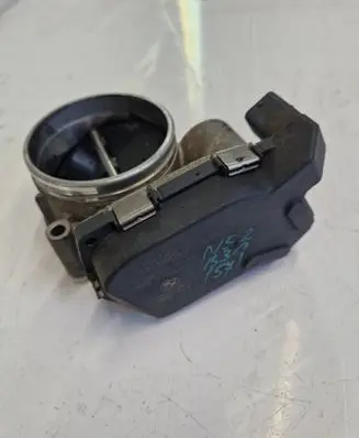 BMW 5 E60 E61 Throttle valve 7556118