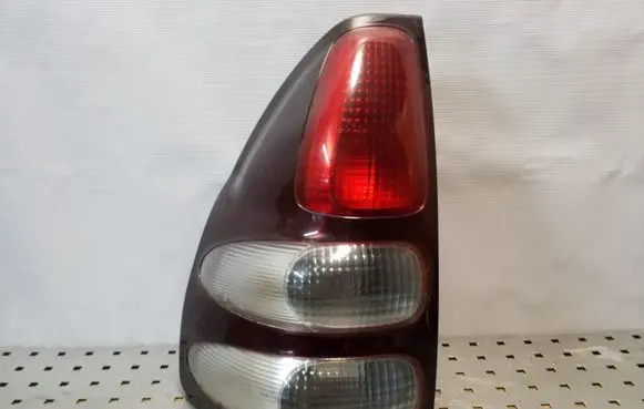 Toyota Land Cruiser (J120) Rear/tail lights