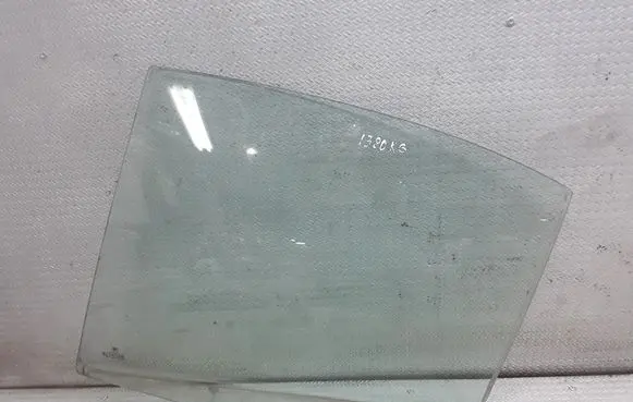 BMW 3 E46 Rear door window glass