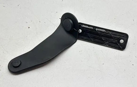 Subaru Forester SK Floor mat clip fixing clamp 36051FL010 95020AC009