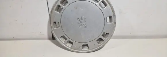 Fiat Croma R13 wheel hub/cap/trim 9723922277