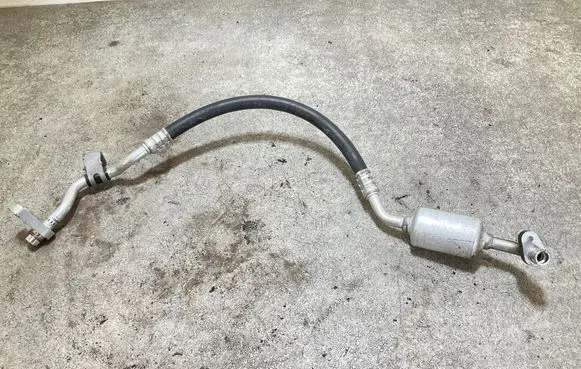 Nissan Leaf II (ZE1) Air conditioning (A/C) pipe/hose 924905SH0A