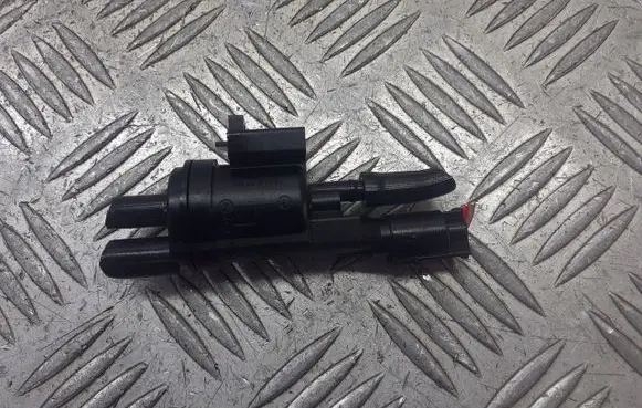 Mercedes-Benz C W204 Valve vacuum 0025401497