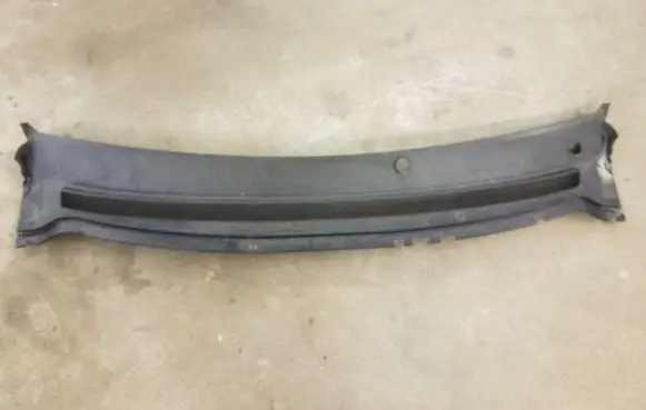 Ford Focus Wiper trim 4M51AO2216AG