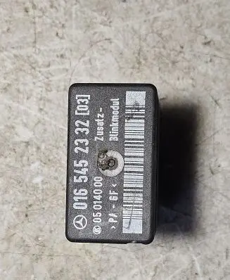 Mercedes-Benz Sprinter W901 W902 W903 W904 Other relay 0165452332