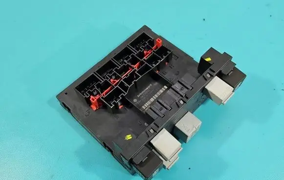 Volkswagen PASSAT CC Central body control module 3C8937049E IMPRK1542988