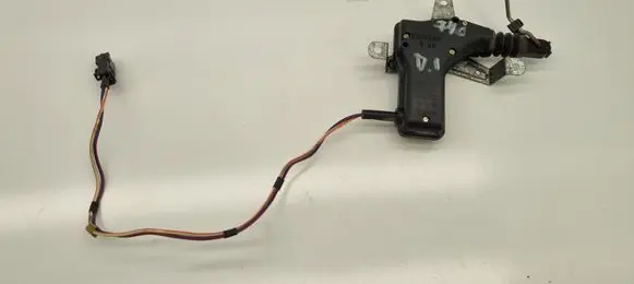 Volvo 740 Front door lock motor 1380346 IMP6880