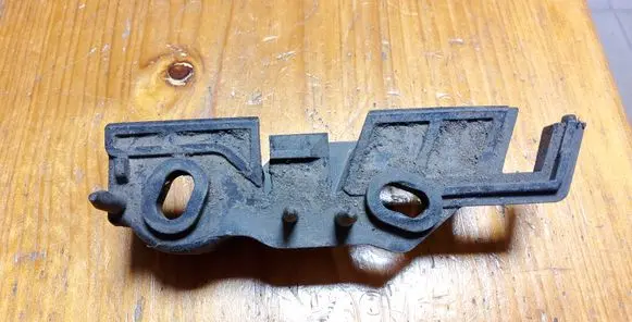 Audi A4 S4 B8 8K Front bumper mounting bracket 8K0807284H