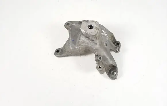 Audi A8 S8 D4 4H Engine mounting bracket 4H0199307AC