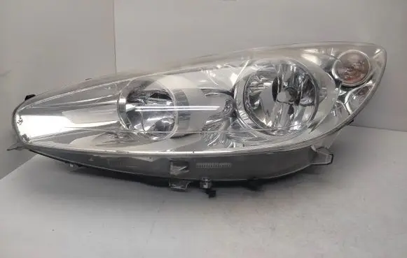 Peugeot 308 Headlight/headlamp 15D27