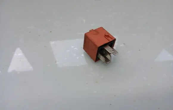 BMW 7 E65 E66 Other relay 12631742690 V23134E52X344