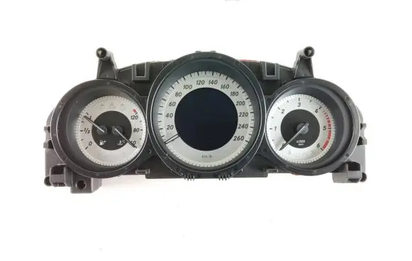 Mercedes-Benz C W204 Speedometer (instrument cluster) A2049004108 2049018903 2049021203