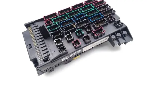 Mercedes-Benz ML W163 Fuse module 1635450205 08200101