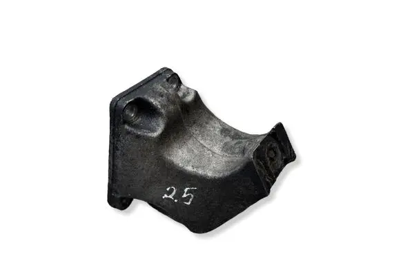 Audi A8 S8 D2 4D Engine mounting bracket 4D0199306A