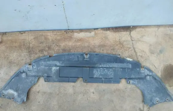Ford Focus C-MAX Front bumper skid plate/under tray 3M51A8B384A D2L4A