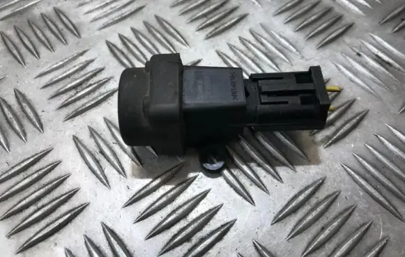 Honda Civic Fuel cut-off switch wqt10030 35910504g010