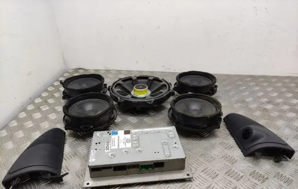 Land Rover Range Rover Sport L320 Audio system kit XQM500280