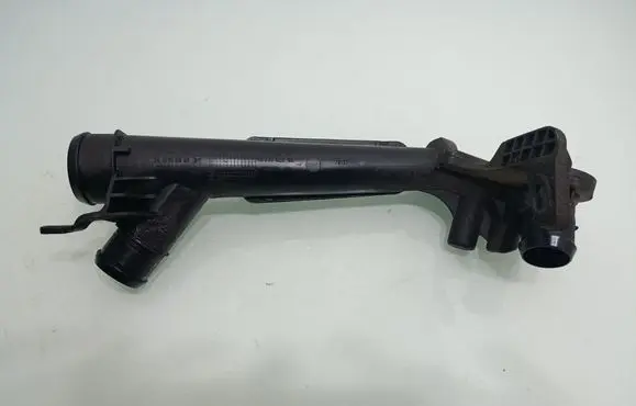 Peugeot 5008 Engine coolant pipe/hose 9673762280