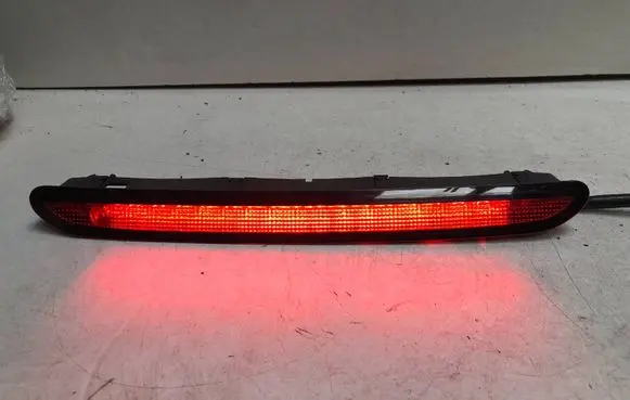 Volkswagen Tiguan Third/center stoplight 5G0945087B