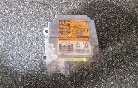 Toyota Yaris Airbag control unit/module 8917052100