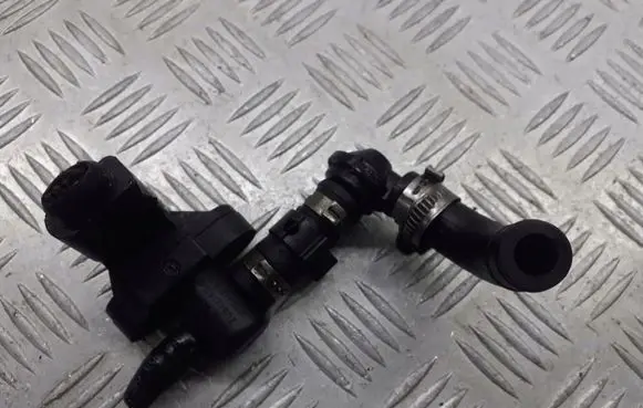 Audi A2 Air pressure sensor 0261230081