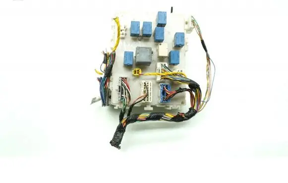 Suzuki Swift II Fuse box set P6120960