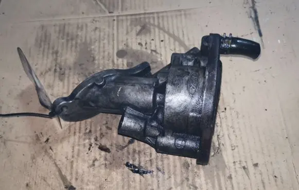 Ford Escort Vacuum pump