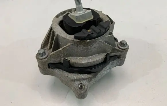 BMW 3 F30 F35 F31 Engine mount vacuum valve 6865470