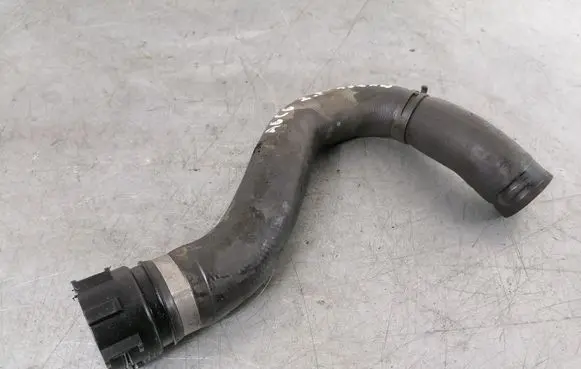 Audi A6 S6 C6 4F Engine coolant pipe/hose 4F0121101