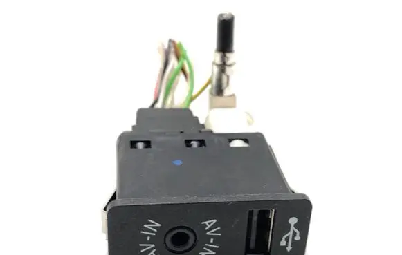 Mini Cooper Countryman R60 USB socket connector 9264966
