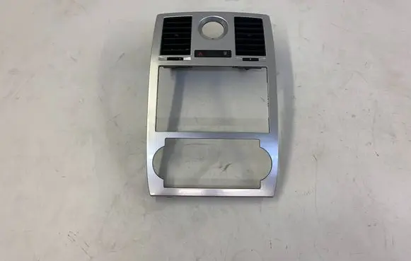 Chrysler 300 - 300C Head unit multimedia control 