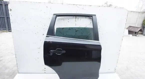 Ford Kuga I Rear door