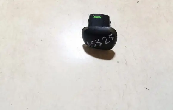 Volvo V50 Sensor 8691913