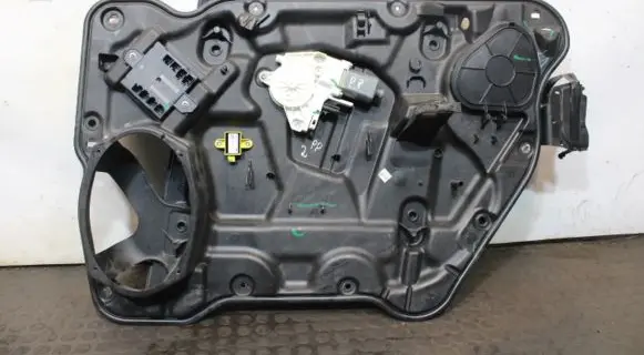Dodge Journey Front window lifting mechanism without motor