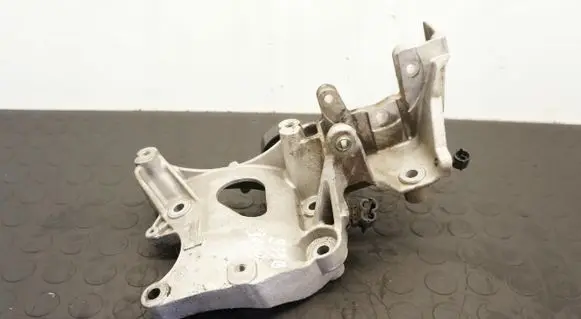 Alfa Romeo Giulietta A/C compressor mount bracket 55217833