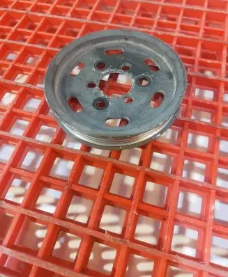 Audi A4 S4 B5 8D Power steering pump pulley 038145255D