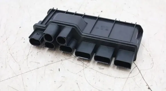 BMW X5 G05 Voltage converter/converter module 8490527