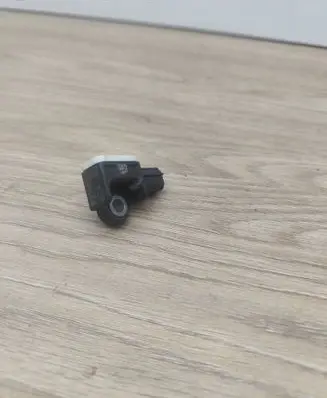 Volvo V60 Airbag deployment crash/impact sensor 31334336