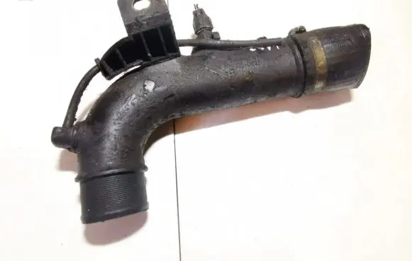 Toyota Auris 150 Intercooler hose/pipe 173620r021